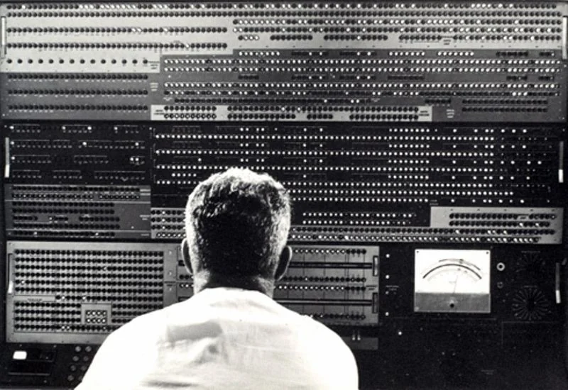 Visual for this record: Bell Labs' 1961 singing demo predates today's voice questions